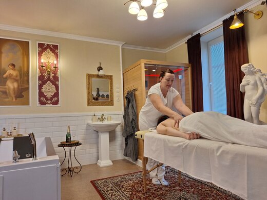 relaxační masáž - Wellness Puštík.jpg