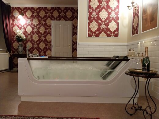 Soukromý romantický wellness - apartmán Puštík.jpg