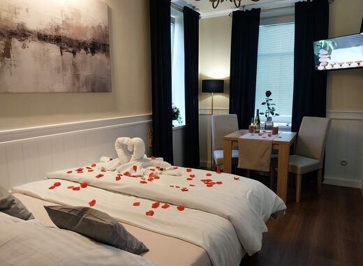 Wellness Puštík - obývací pokoj apartmánu Elegance.jpg