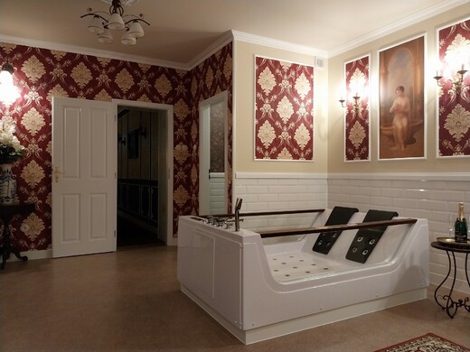 Zámecký apartmán Puštík.jpg